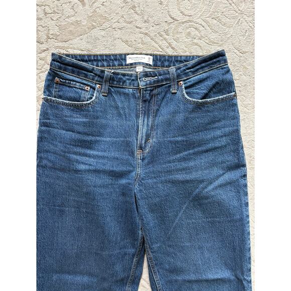 Abercrombie & Fitch Curve Love Vintage Straight High Rise Jeans Size 29 8 - Picture 4 of 8